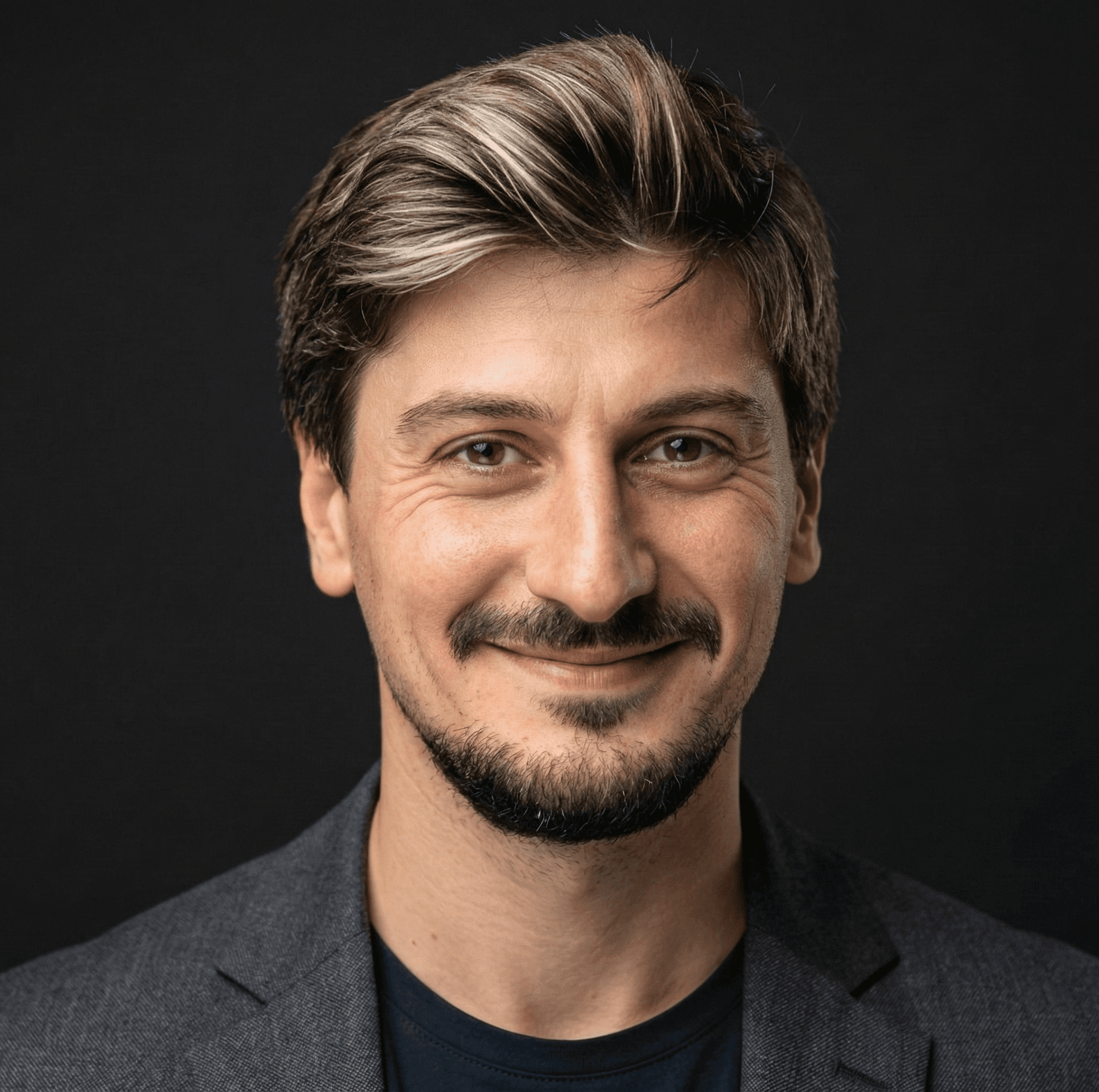 Yunus EŞ — CodeCube Software Kurucu